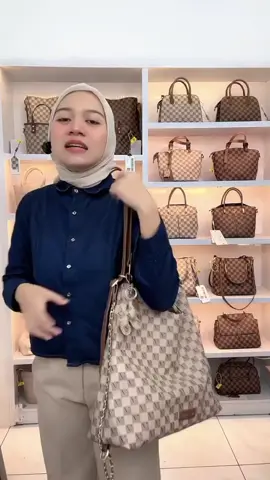 #tiktoklive #livehighlights #fanilive #taswanita #totebag 