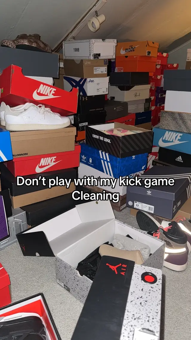 Some people have addictions.. mine was once sneakers. #sneakerhead #nyc #newyork #sneakers #sneakeraddict 
