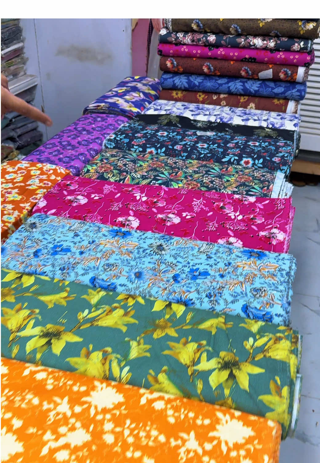 Bareeza digital all over khaddar available at usman cloth house #fashion #newarrivals #cloths #viral #foryoupage 