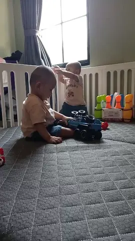 boboiboy anteng bngt pnya mainan baru🥰#fypシ゚viral🖤tiktok 