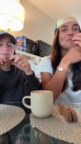 Back w the Tim Tam slam @Siennasaveska #fyp #australiasnacks #siennasaveska #food #melbourneaustralia 