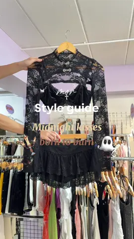 Midnight kiss 🕷️🕸️ Cover top 320.- อกแนะนำไม่เกิน36 ต้นแขน10-12 Bra top 320.- อก30-34 สายปรับความยาวได้ Skirt 350.- เอว26-30 สะโพก38 ยาว10.5 มีกางเกงซับใน #morstyleguide #halloween #ฮาโลวีน #outfitideas #fyppppppppppppppppppppppp 