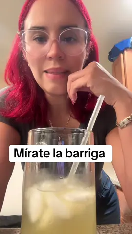 Mírate la barriga y ven habla conmigo 