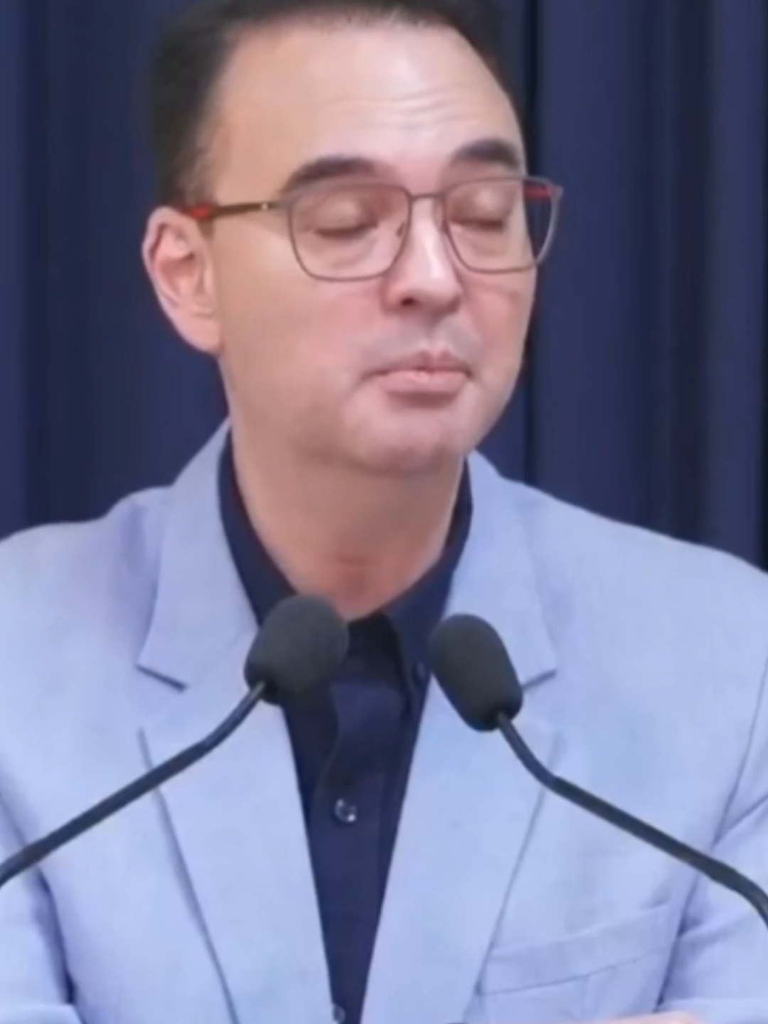 ‘‘PAG SI RISA AMENDMENTS, KAPAG IBA INSERTIONS?’ Tila may pasaring si Senate Minority Leader Alan Peter Cayetano kay Senate Deputy Leader Risa Hontiveros sa pagkakaiba ng amendments at insertions. VIDEO COURTESY: Alan Peter Cayetano #AbanteNews #fyp #viral #watch #AlanPeterCayetano #RisaHontiveros