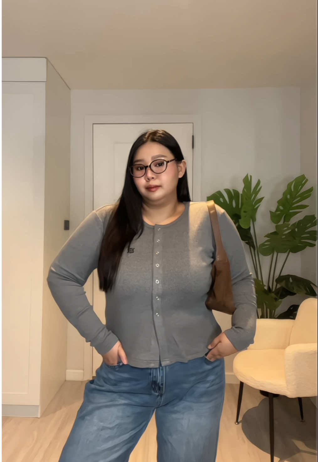 OOTD by chuuchop🫣✨ #ก้อยป้ายยาสาวอวบ #OOTD #chuuchop  . . @ก้อยป้ายยาสาวอวบบ  @ก้อยป้ายยาสาวอวบบ  @ก้อยป้ายยาสาวอวบบ 