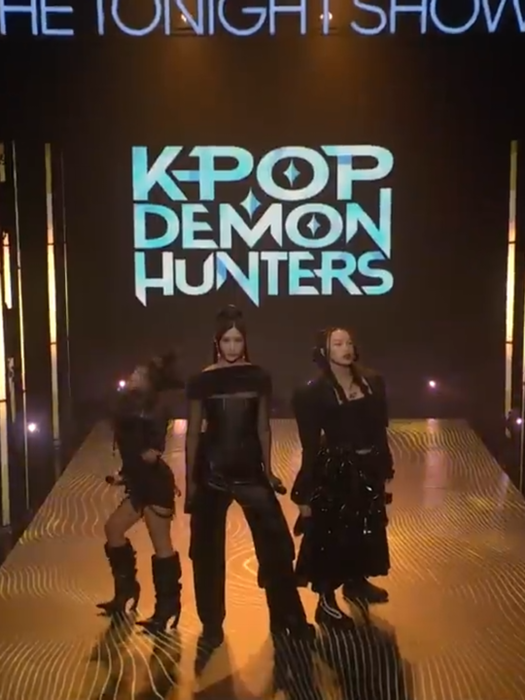 EJAE, AUDREY NUNA & REI AMI From KPop Demon Hunters sings the 