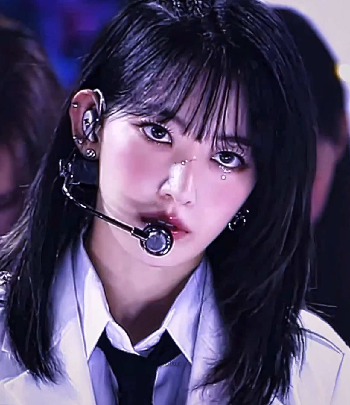 what the fuck is “🥺“ use your word I don’t speak bottom || #fyp #lesserafim #lesserafimedit #miyawakisakura #sakuraedit #breadpotoz || fyi the caption is a tweet about sunoo don’t cancel me it’s a copypasta