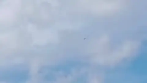 serangan super tucano untuk menghadapi opm #papuaindonesia #basmiopm #supertucano #tniau 