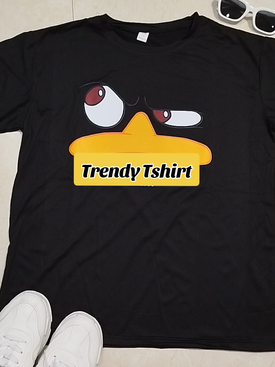 Trendy and cute tee alert!  Don’t miss out  Click the yellow basket now! 💛 #TrendyTee #CuteOutfit  #OOTDReady #FashionFinds #StyleGoals 