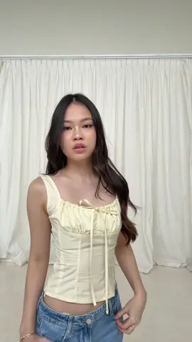 Lila top in yellow 💛