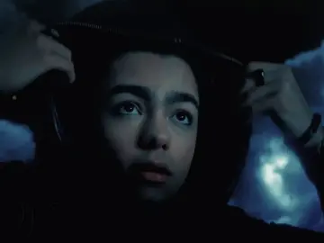 vivo de noche y no de día soy vampiro... #zombies #nova #victor #fyp 