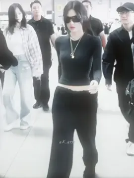 MY TYPE Of GIRLL#aespa #ningningaespa #fyp #blackoutfit 