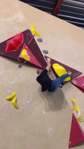 ZUIDGRAAD finals boulder #3 #boulder #bouldering #climb #comp 