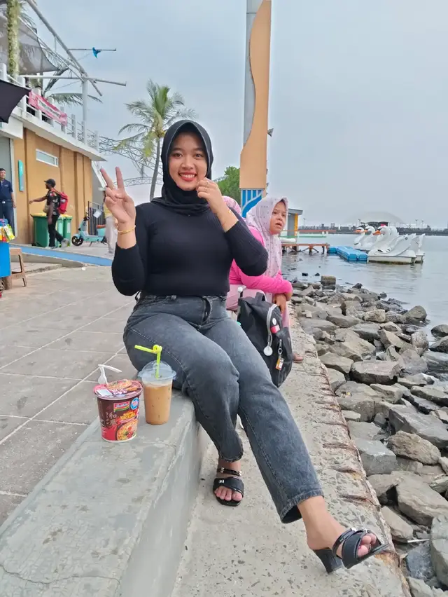 main di pantai Ancol 💗🧜♥️