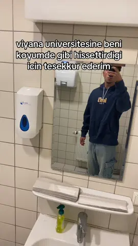 tesekkurler uni wien #kesfetteyiz #viyana #vienna #univienna 