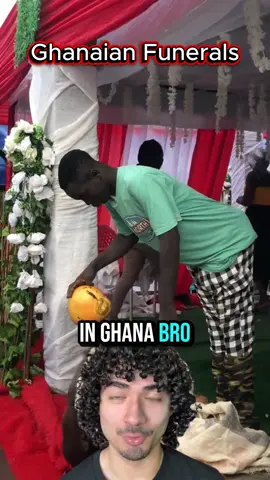 Ghana has gotta have the craziestfunerals in the worid 1 haven't seenany other country pull this oft.#ghanafuneral #ghana #yap”