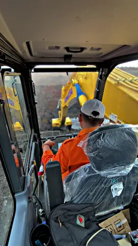 pokoe trus  belajar pantang mundur#fypp #tambangbatubara #opratorexcavator #opratormuda_punyacerita 