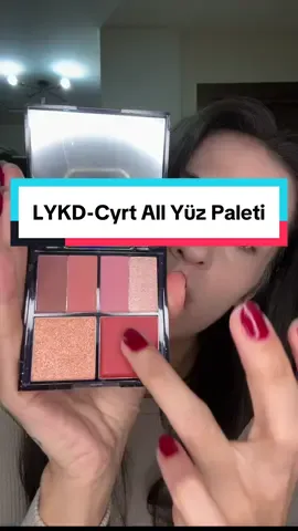 LYKD-Crystal serisinden Cryst all yüz paletini denedik..🐣🥳 Ben üstteki renkleri far sandım meğerse bronzer,allık ve aydınlatıcıymış.🤣 Allık renklerini kabul edebilirim ama highlighter ve bronzer maalesef  … 😌 Gün sonu kalıcılıkları 10/10.💞 Bu ürünlerde en sevmediğim şey çok tozutuyor olmaları oldu.🐣 Rimel bende sınıfta kaldı. 🥹 #makyaj #viral #fyp #makeup  Reklam* yok.   #creatorsearchinsights 
