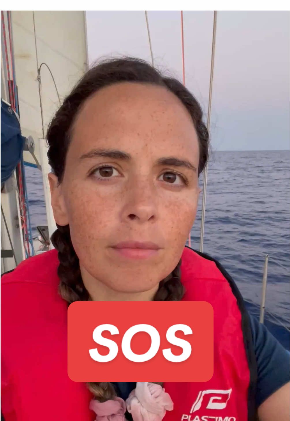 BREAKING 🆘 08. oktober 2025 🆘 Victoria Velasquez og besætningsmedlemmerne fra Thousand Madleens er tidlig morgen blevet ulovligt boardet og kipnappet af Israel! Sidst en dansk statsborger blev tilbageholdt hørte man ikke et ord fra regeringen! Vær med til at lægge pres på regeringen og medierne, så vi kan få Victoria og de andre besætningsmedlemmer hjem i god behold!!!  /admin #nyheder #dkpol #politik 