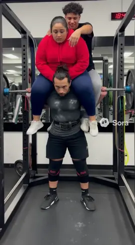 Sentadilla con peso extra, alguien me recomienda un fisio? 