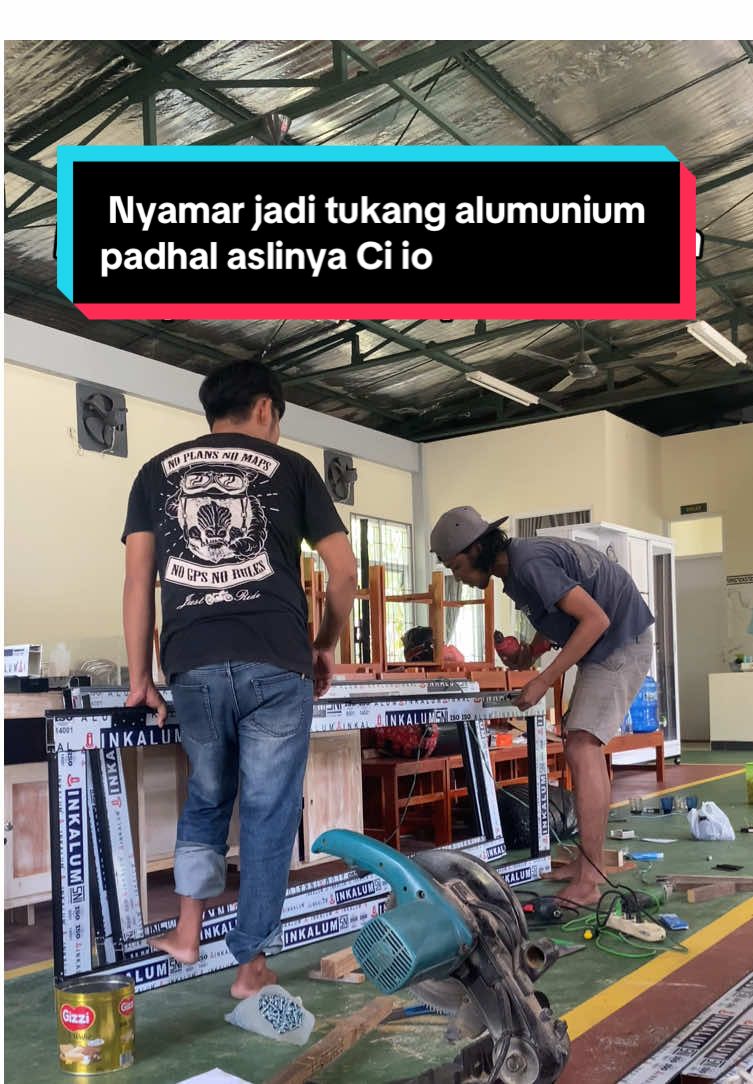 Info pemesanan pintu lipat hubungi : mitra berkah alumunium ☎️ ‪0851‑6992‑6049‬ #fyp #pintualuminium #pintulipataluminium 