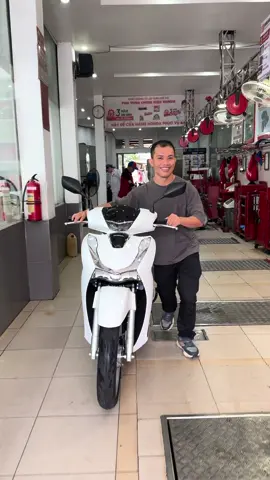 Ai bảo 1M49 không đi được sh #honda #sh125 #xuhuong #fyp 