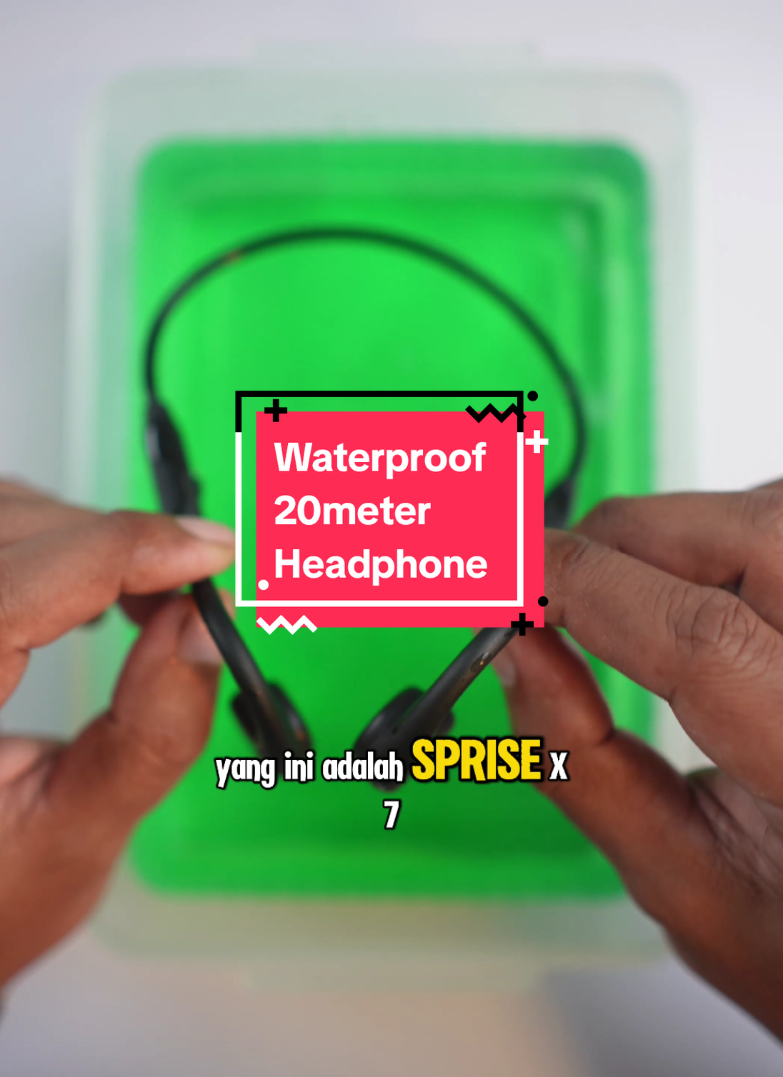 Sprise X7 Open Ear Bone conduction. Headphone yang paling best untuk swimming atau running. Waterproof dan ada built in Mp3 player, takde internet pun no hal.