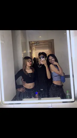 ဘာအထာတွေလဲကို မသိဖူး🫤#fyp #ရောက်ချင်တဲ့နေရာရောက်👌 @Mo Mo (မိုမို)🐘🐘 