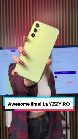 Ce zici de această culoare absolut superbă? O găsești pe yzzy.ro la doar 899 lei! #yzzy #fyp #telefon #romania #telefoanesecondhand 