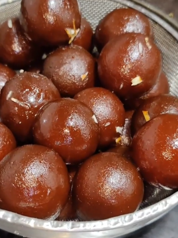Authentic Milk Powder Gulab Jamun Recipe_Viral #Cooking #foodrecipe #EasyRecipe #unitedkingdom #foryoupage❤️❤️