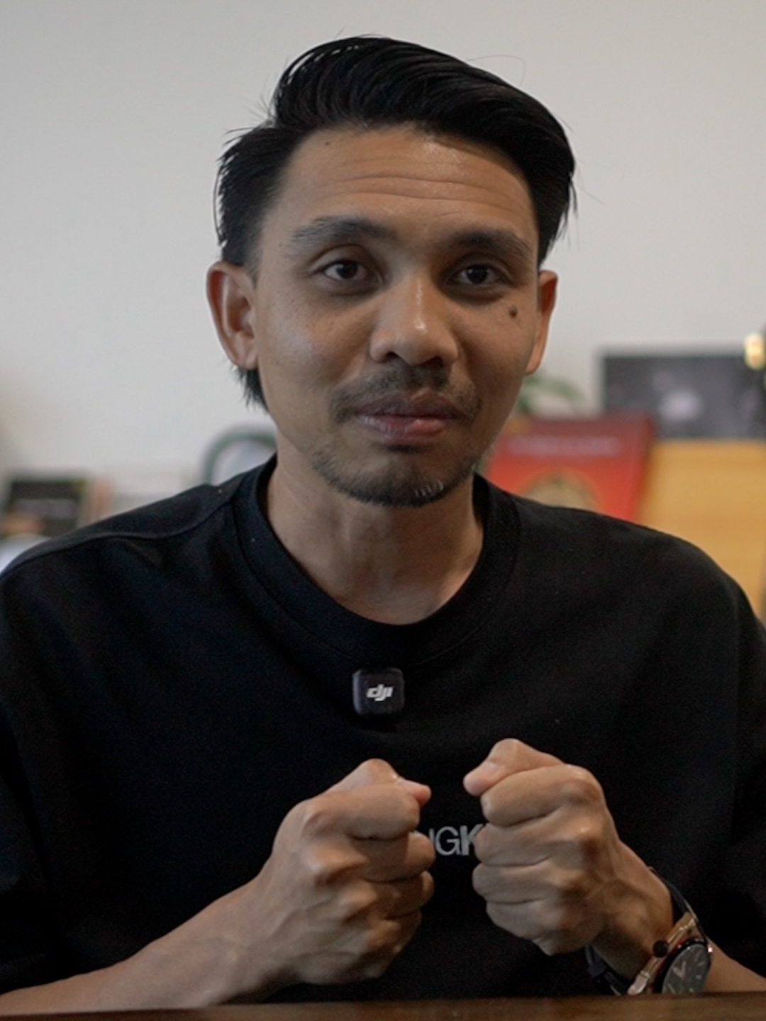 Siapa sebenarnya ZRA? Nak tahu lebih mendalam tentang perjalanan hidup Zainal Rashid Ahmad, dapatkan naskhah buku beliau di showcase ML Studios.