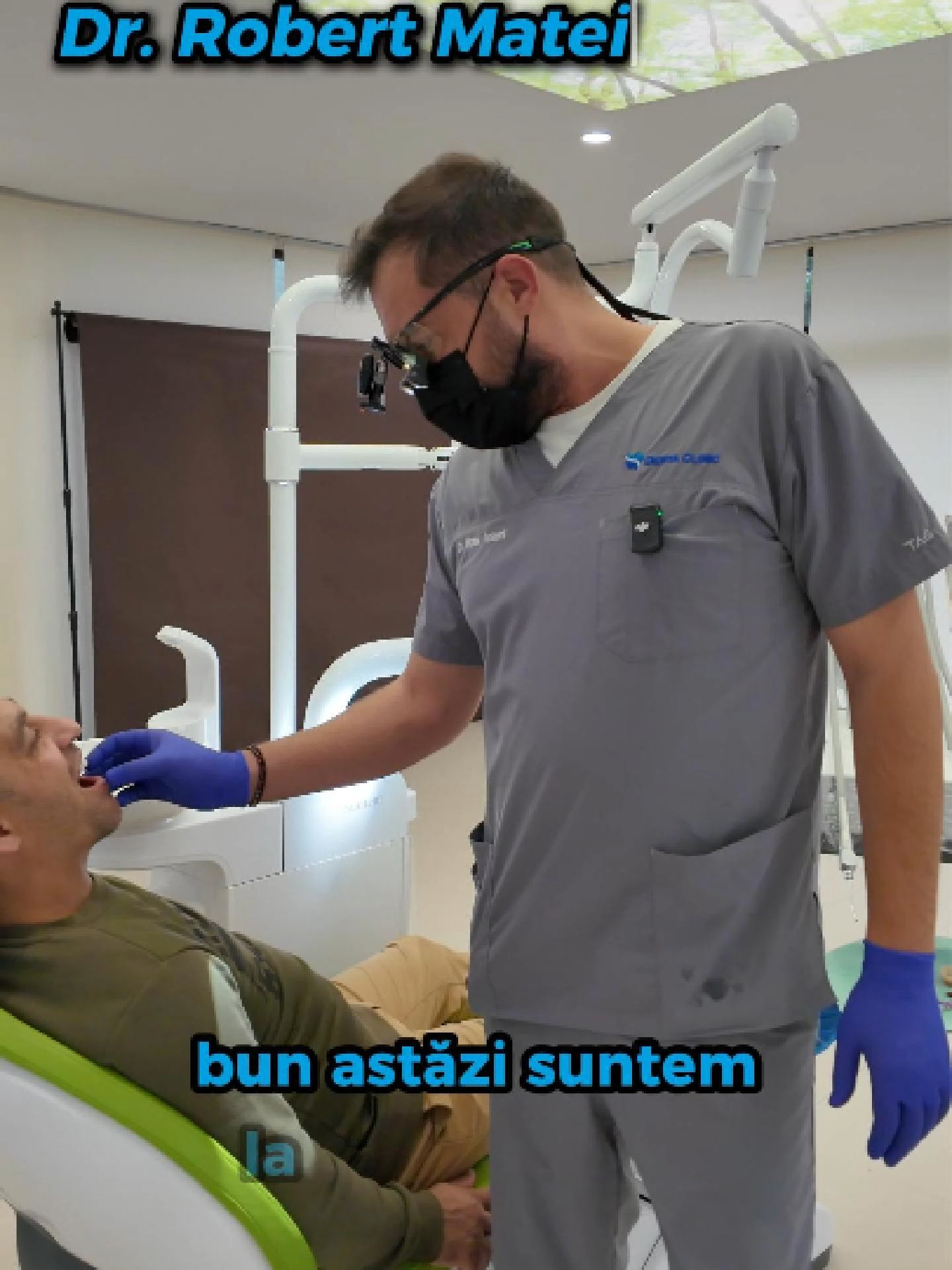 ✨ Astăzi am ajuns la o etapă importantă: proba de titan (metal) – ultimul pas înainte de lucrarea finală! Totul a fost realizat digital 🖥️, cu o precizie impecabilă — fără adaptări suplimentare, fără ajustări. Pacientul a probat coroanele provizorii din plastic, pentru verificarea mușcăturii, formei și esteticii. Rezultatul? Contacte perfecte, echilibru și un zâmbet care deja prinde viață. 😁 Reacția pacientului spune tot: „La prima impresie, foarte frumos!” 💬 Micile modificări – incisivii mai lungi, conturul natural și linia zâmbetului – se apropie de forma finală. La Denta Clinic, fiecare detaliu contează. Nu grăbim procesul — îl perfecționăm pas cu pas, până zâmbetul e exact așa cum ți-l dorești. 💙 📲 Descarcă aplicația Denta Suport (iOS & Android) și urmărește etapele tratamentelor reale: dentasuport.ro 🔗 Toate resursele utile: linktr.ee/dentaclinic.vl 📍 Denta Clinic – Calea București 193A, Râmnicu Vâlcea 📞 WhatsApp: +40 761 233 220 #DentaClinic #DentaSuport #ZambeteNoi #ProbaTitan #LucrareDigitala #ImplanturiDentare #ZambetNatural #PacientiFericiti