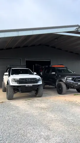 @Baileys Raptor @Drews Coiled Ranger getting ready for Lithgow💪🏼, Anyone at Lithgow this weekend? #4x4 #ranger #35 #raptor #fyp 