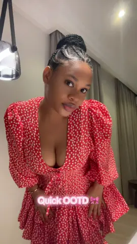 OOTD 🪭 #classygirlaesthetic #OOTD #sundressideas #inspooutfit #fashion 