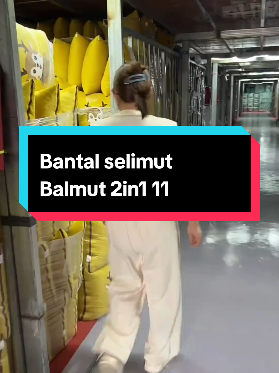 #RekomendasiBarangBagus🔥 Bantal Selimut Bisa digunakan sebagai sandaran pinggang, bantal, bisa juga berubah menjadi selimut hangat, dan juga bisa dijadikan bantal mobil. Kamu pasti butuh ini! #BarangBagusRumahTangga #MustHaveMusimDingin #Bantal #BantalMobil 