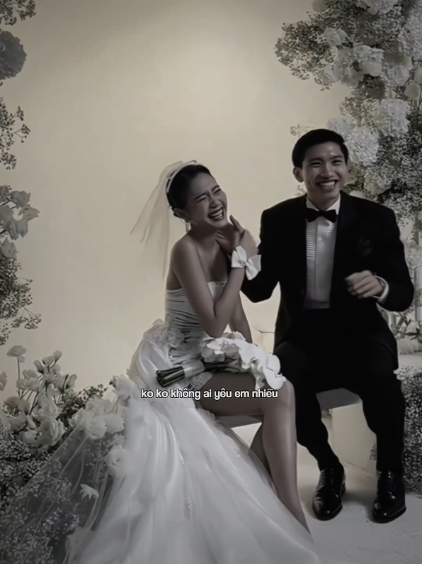 : không ai yêu em nhiều và say sưa cho bằng anh #doanvanhau_doanhaimy #tinhyeusanco #cauthubongda 