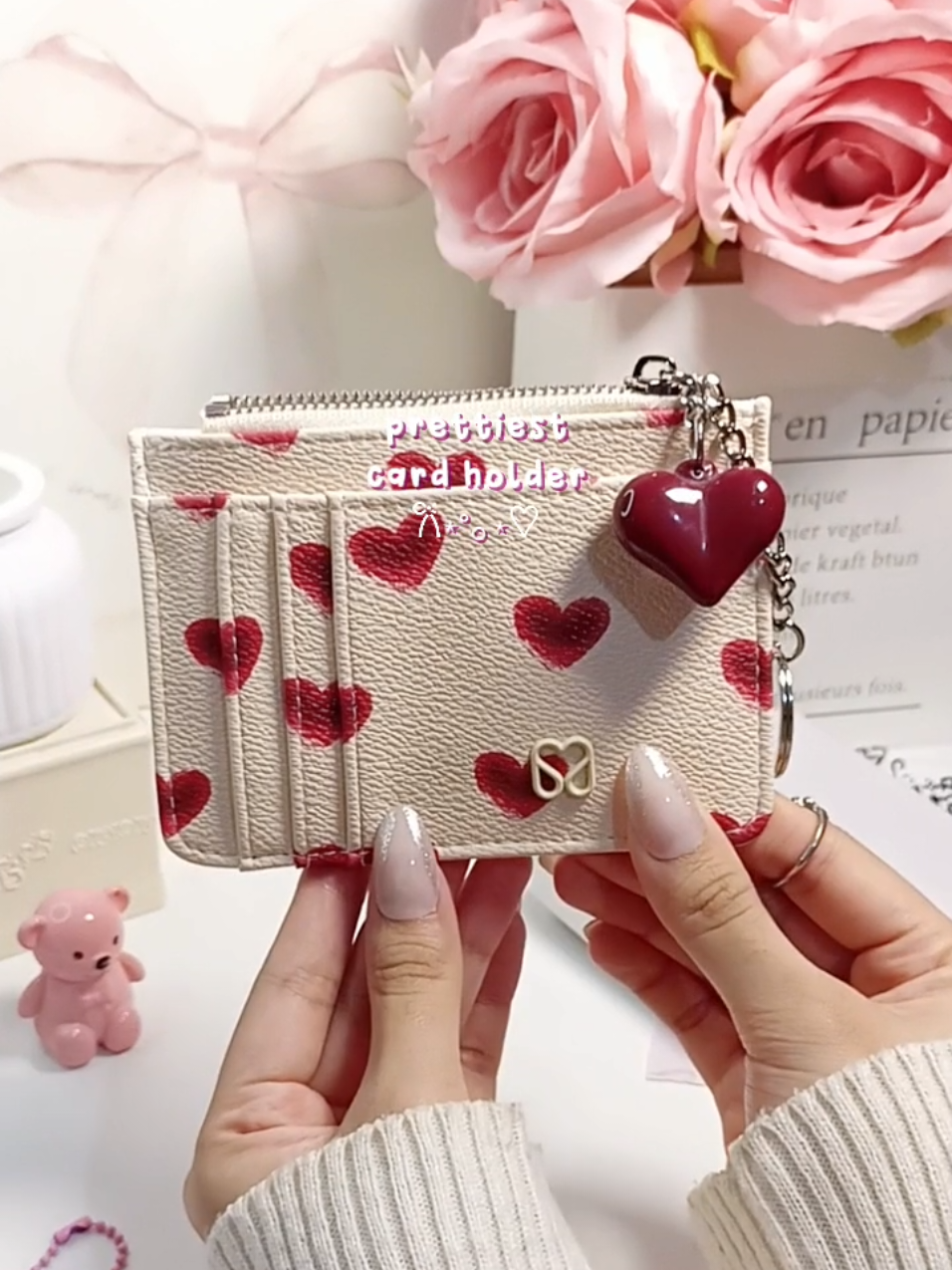 Membalas @uditspace worth to buy💯 motif nya super gemes & ada charm nya jugaa🩷 #seaglocawallet #dompetwanita #cardholder #cutethings #wallet 