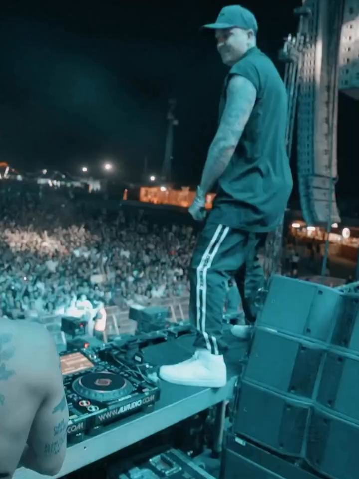 Two collabs. One day. Out this Friday 🤯 Check out @steveaoki and @blasterjaxx_official’s new track ‘Shake That’, coming out alongside ‘Get Down’ 🔥 Are you ready for this drop? #spinnin #newmusic #edm