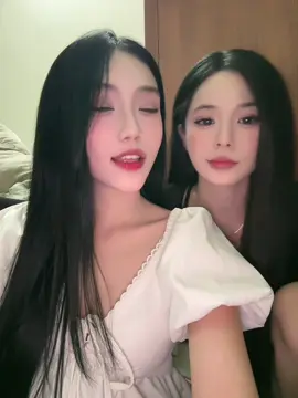 2thienthanbenhocuame mong 2 con luôn bình an vvhp