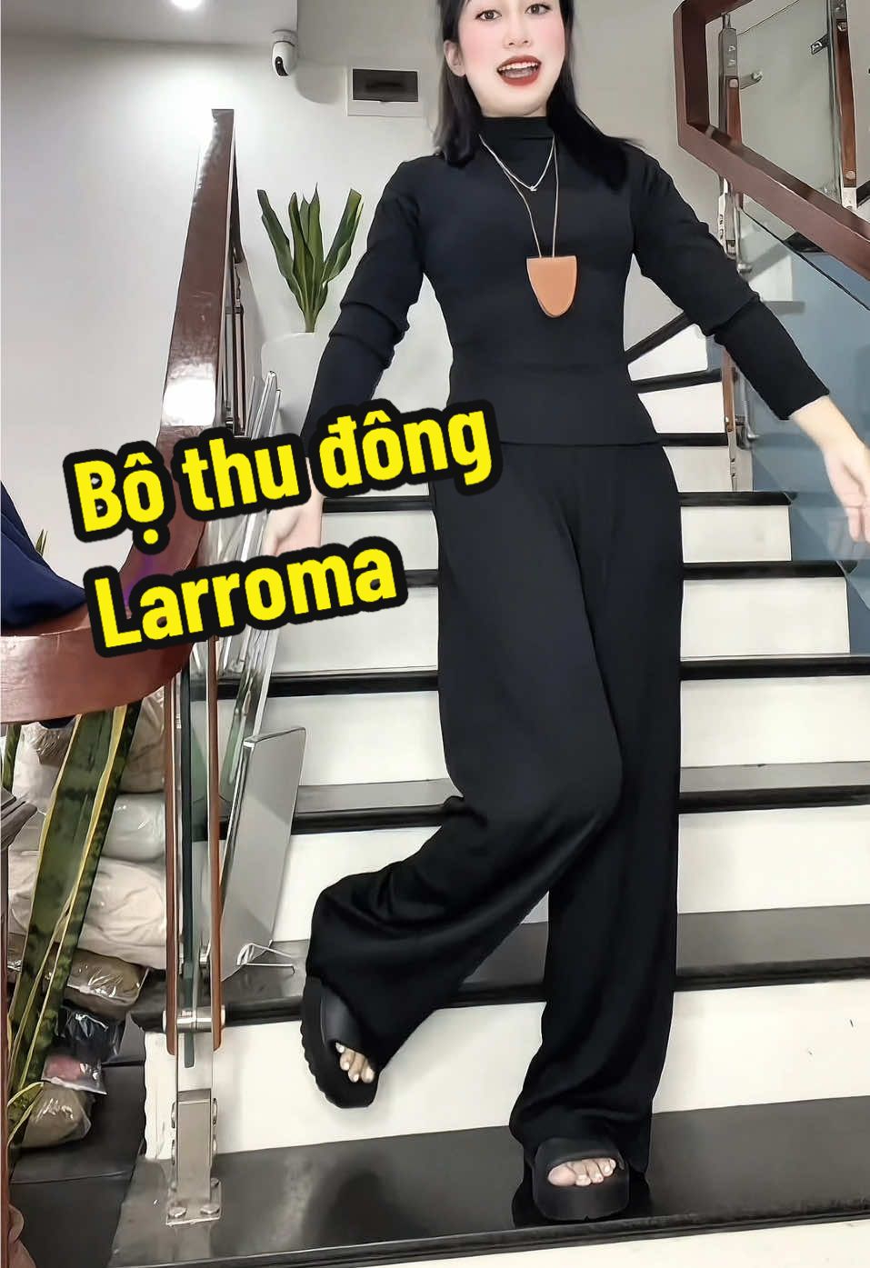 Bộ thu đông nhà laroma đầu mùa mê lắm luôn mấy bà #xuhuong #bonu #bothun #laroma 