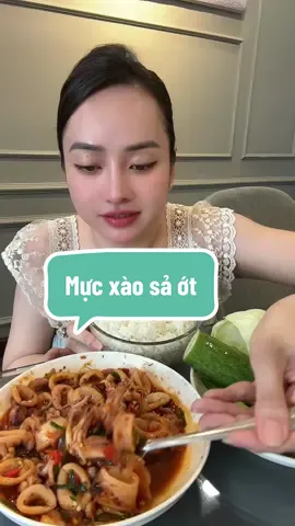 Cơm nước gì chưa mí bà #mukbang #ancungtiktok