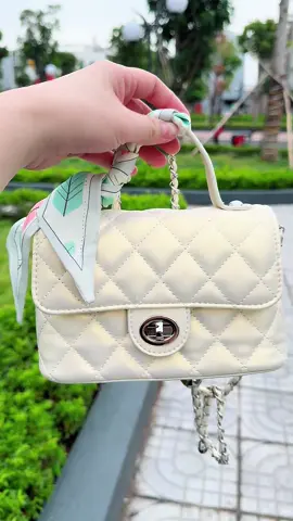 Mẫu mới đeo chéo #tuideocheo #tũiachnuthoitrang #tuixach #thoitrang #xuhuong 