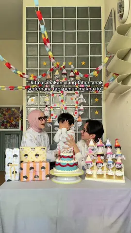 semoga perayaan ulang tahunmu kali ini jadi cerita favorite mu kelak kamu dewasa ya jinji<3 selamat ulang tahun yang ke-3 nak :’) 