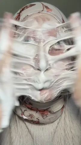 Fav sabun ain ! Sorry suara lain sikit 😜 musin kan sekarang ni 😭#saludent #whiteningsoap #viralsoap #silkessence #fyp 