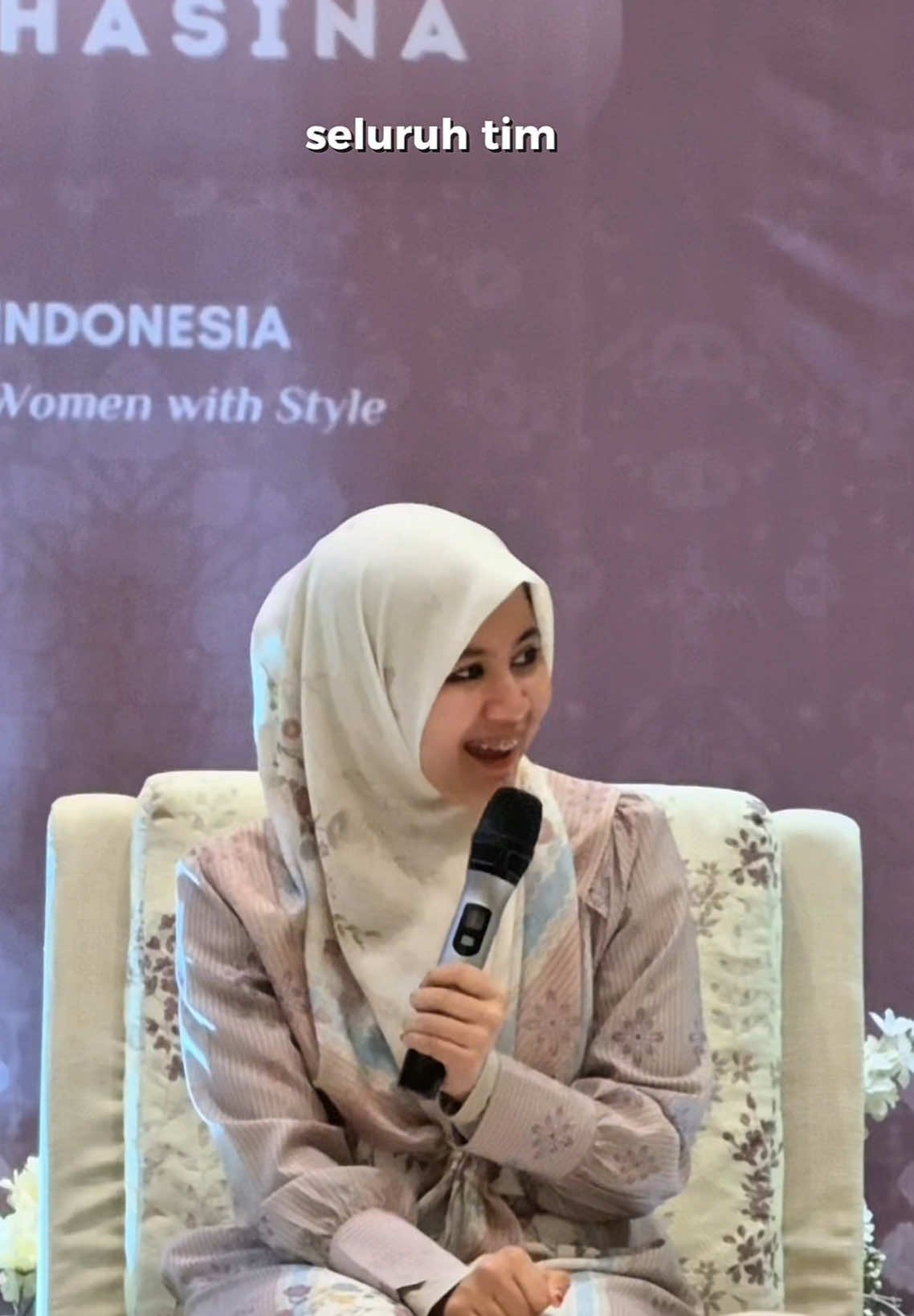 Gak lupa MinDy ucapkan terimakasih untuk seluruh team DYN yang hebat. Sehat2 selalu ya team 😘💕#dynclothingline #ningsheilahasina #kajiandyn #fyp #kajianislam 