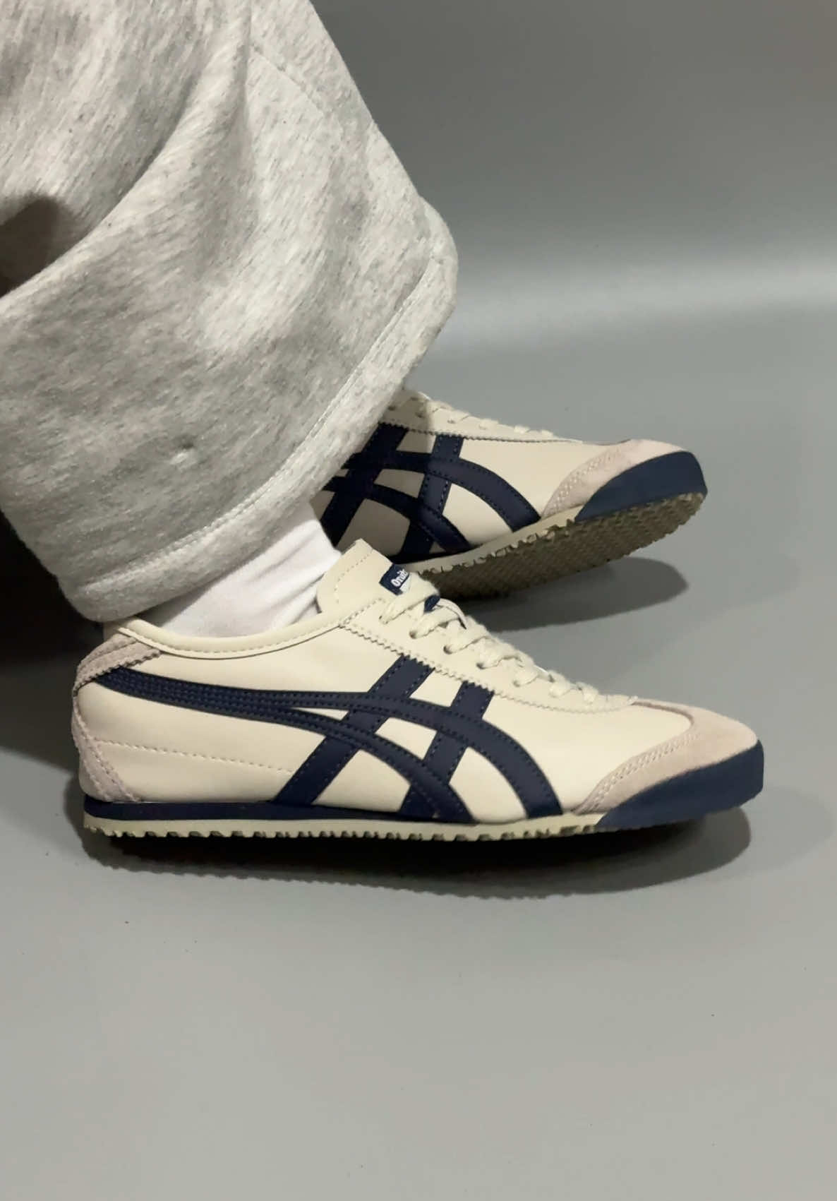 COMFIEST PAIR I GOT😍 #onitsuka #mexico66 #onitsukatiger #fyppppppppppppppppppppppp #outfit #pov #trend #shoes 