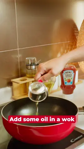 Zero sugar, 100% flavor 💥🍤 Toss it, fry it, and finish it with @heinzarabia Ketchup Zero — the Heinz Asian Shrimp Stir-Fry is a total win! #HeinzAsianShrimpStirFry #HeinzKetchupZero #heinznewcondiments #Heinz #HeinzArabia #HappyAtLulu