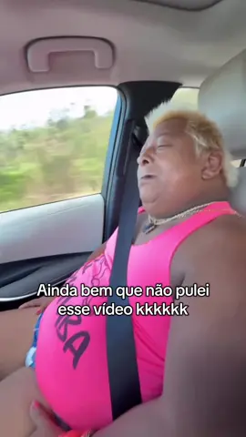 A autoestima da Patixa é ótima kkk eu queria ter uma autoestima dessa kkkkk a gata fecha mesma #patixa #humor #carlinhosmaia #ranchodomaia #memepatixa 