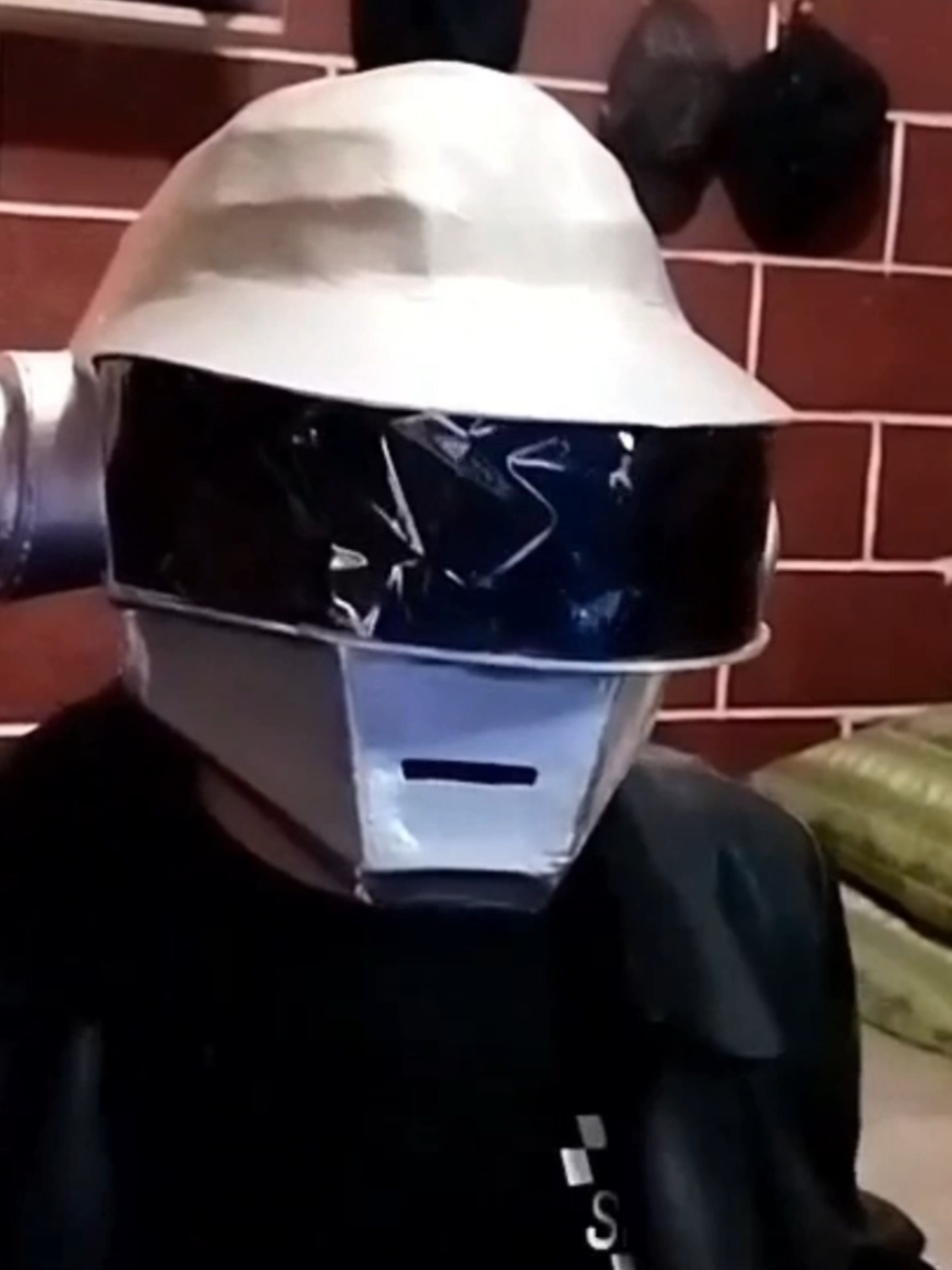 El emote xd 😦🤣😎🤘#hozterg #hozterclips #gatohoz #fortnite #eventodefortnite #daftpunk  ESTUVE EN EL CONCIERTO DE DAFT PUNK 😦😨🗿 *el mejor evento del año😎🤘 video completo en mi canal principal :3