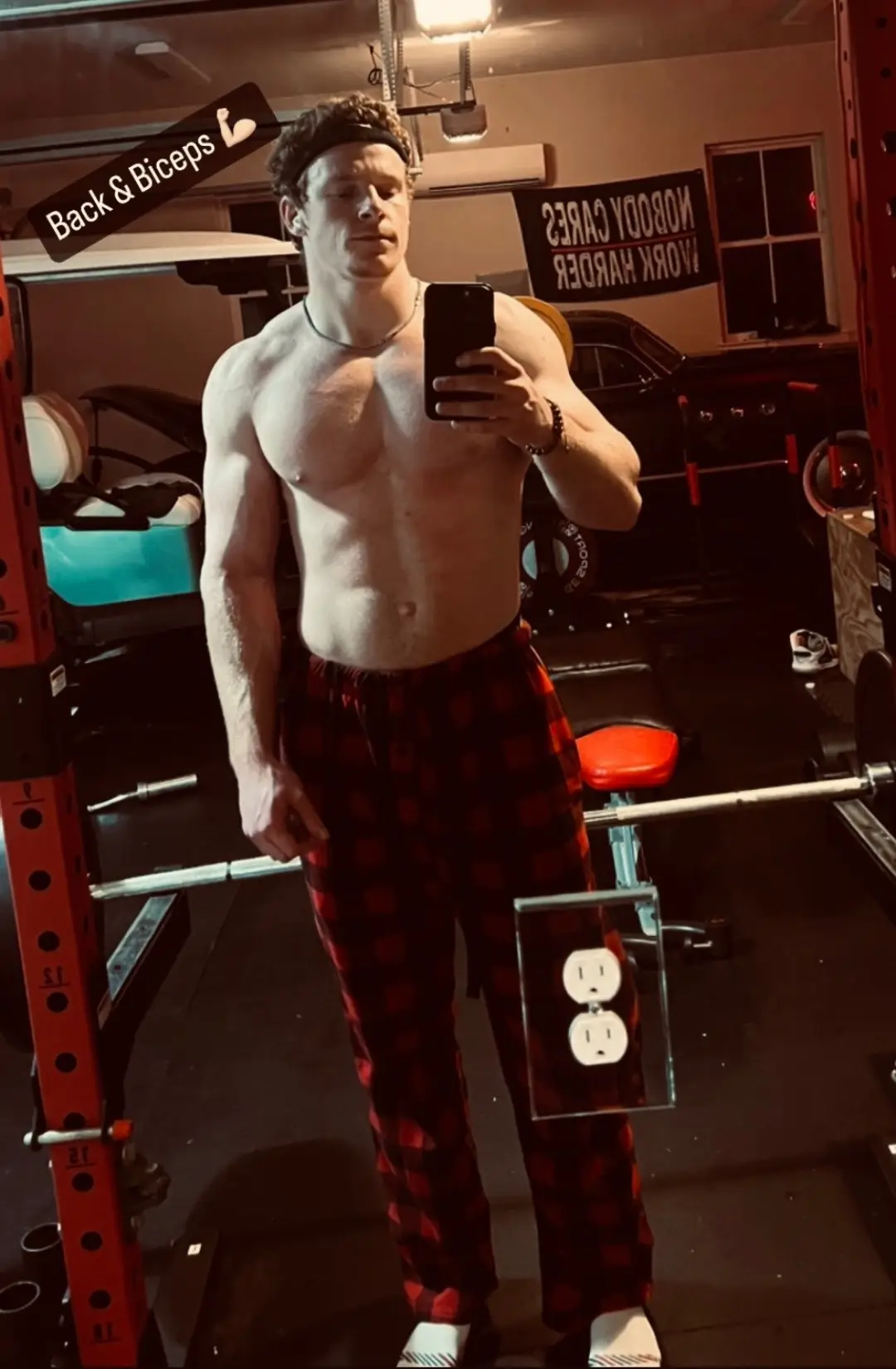 Dripping in sweat but that’s how you know it’s real. No filters, no shortcuts. just effort, consistency, and discipline. Every drop means I pushed past my limits today. Most people quit when it starts to burn… I keep going when it hurts the most. That’s where progress lives. #GymTok